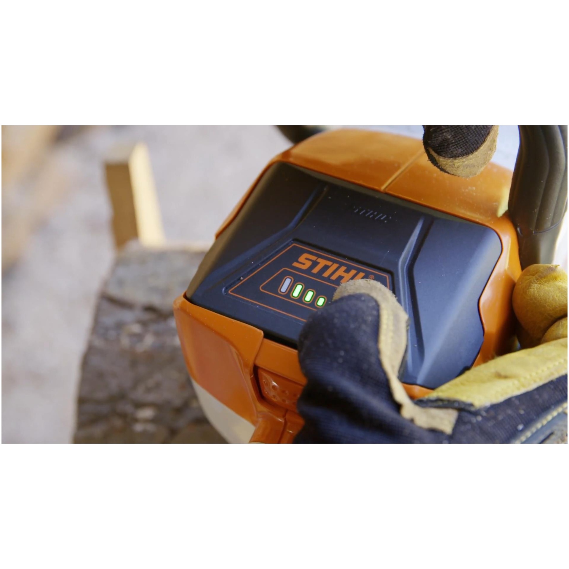 Stihl MSA 140 C-B Battery Powered Chainsaw | Lithium Ion Chainsaws