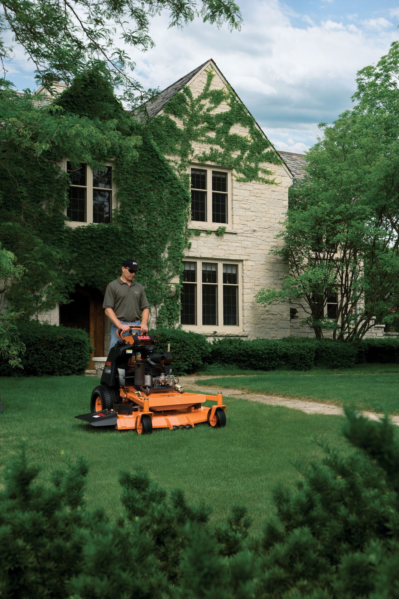 Advantages Of Stand-On Lawn Equipment | Frisco Lawn Mower Store